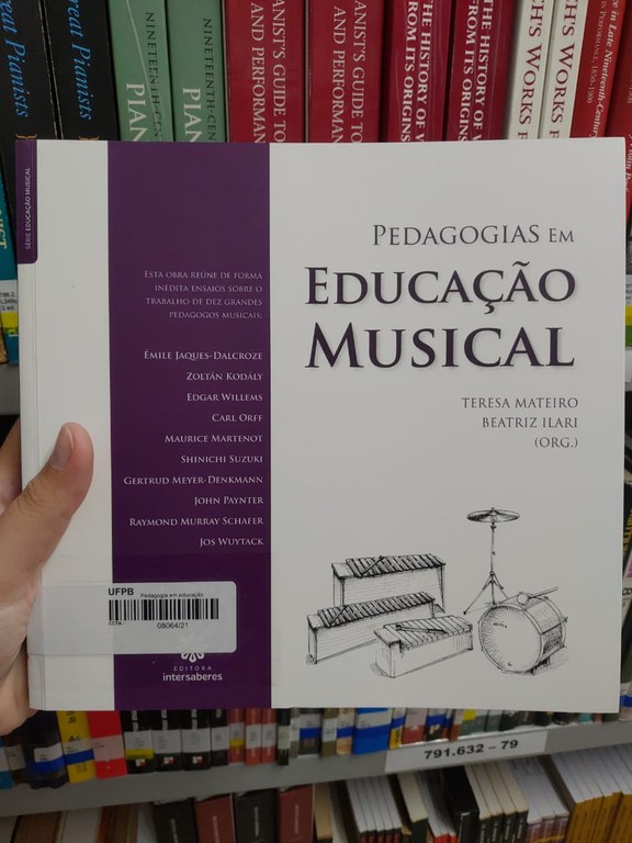 Pedagogias em Educação Musical.jpg