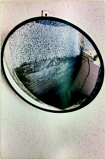 Espelho da garagem, 2005.